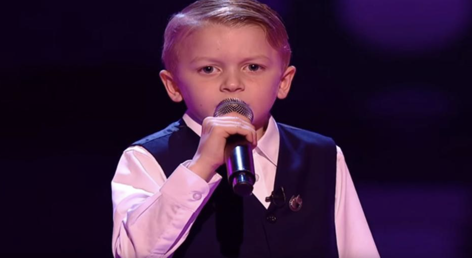 Boy Gives Singing Audition And Judges Scream When They Hear Country ...